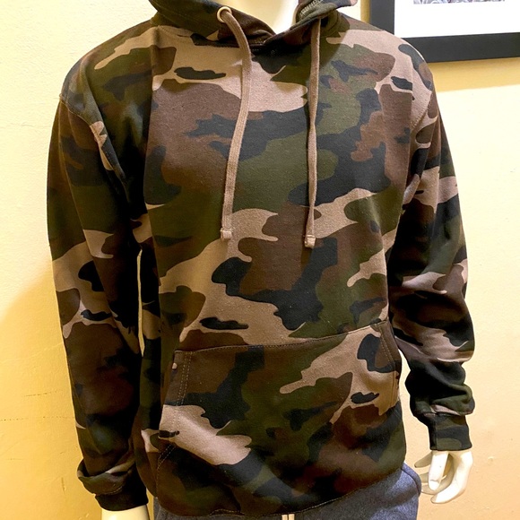 Tops - Camo Hoodie